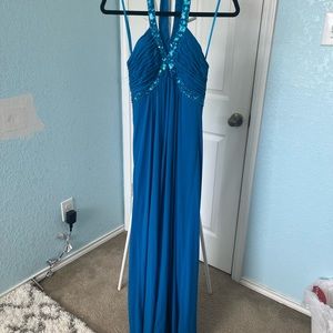 Gorgeous and comfortable formal dress
